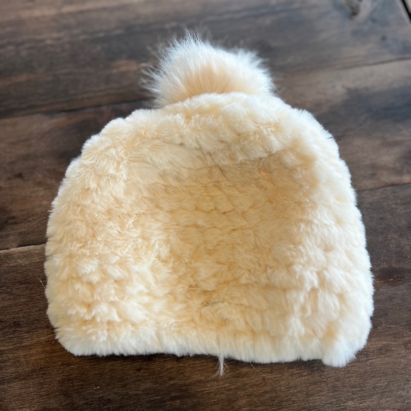 Kooringal faux fur hat - Picture 2 of 3